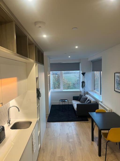Appartamento Voyager Haus Apartments, Ev Charging Stations, London Heathrow Airport, Lhr, Terminal 4, Re-energise & Go *
